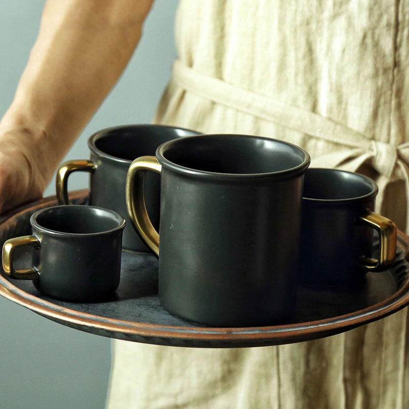 Stoneware Black Gloden Mug