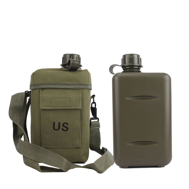 Outdoor capacity 2L Camping Hiking Climbing Heat-resistant environment-friendly plasticizing watering can US canteen bottle