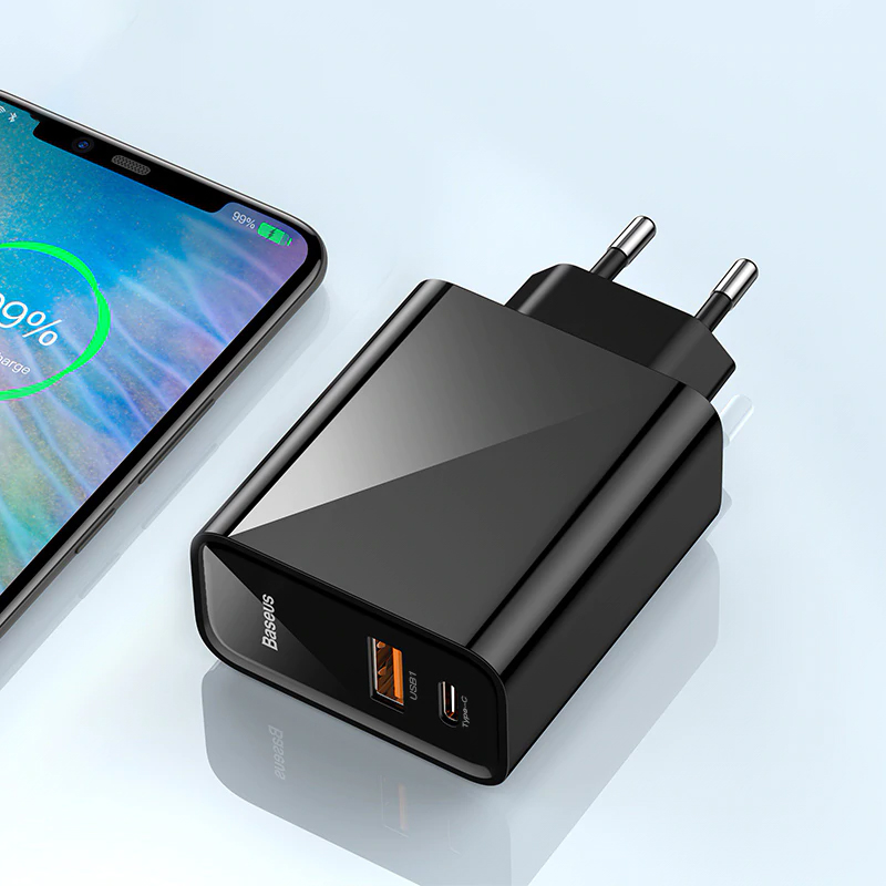 Baseus Dual USB Fast Charger 30W Support Quick Charge 4.0 3.0 Phone Charger Portable USB C PD Charger QC 4.0 3.0 ForXiaomi