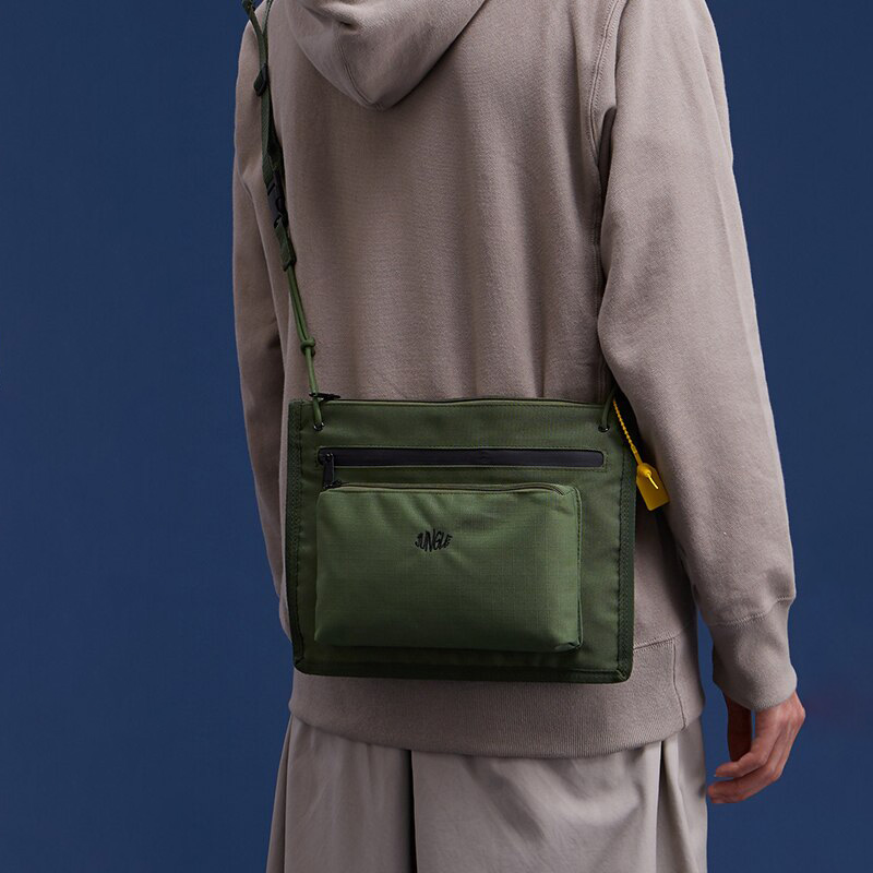 여성을위한 인플레이션 캐주얼 미니 어깨 가방 남성 유니섹스 팩 여행 허리 가방 2020 패션 레트로 스트리트 가방 파우치 208AI2019